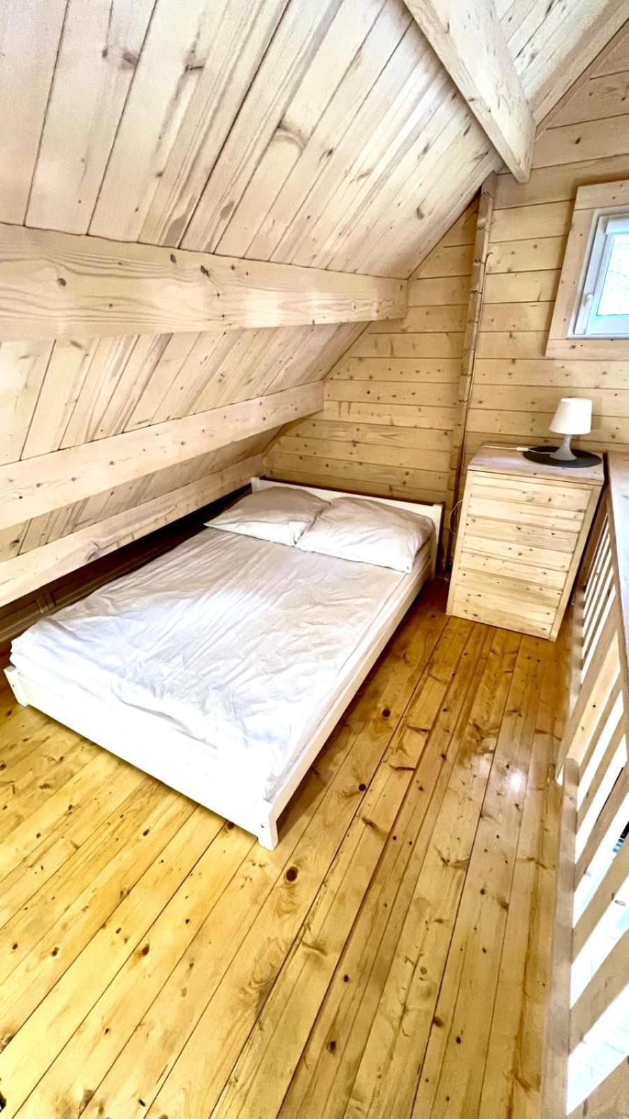 Villa Skrawek Nieba Borsk Extérieur photo