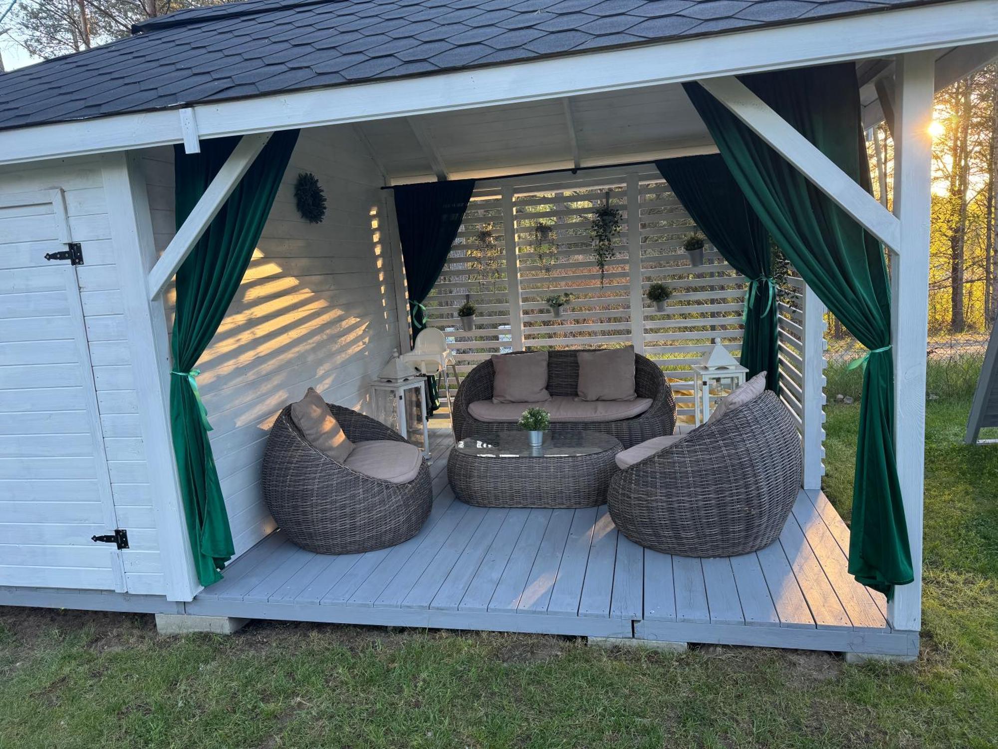 Villa Skrawek Nieba Borsk Extérieur photo