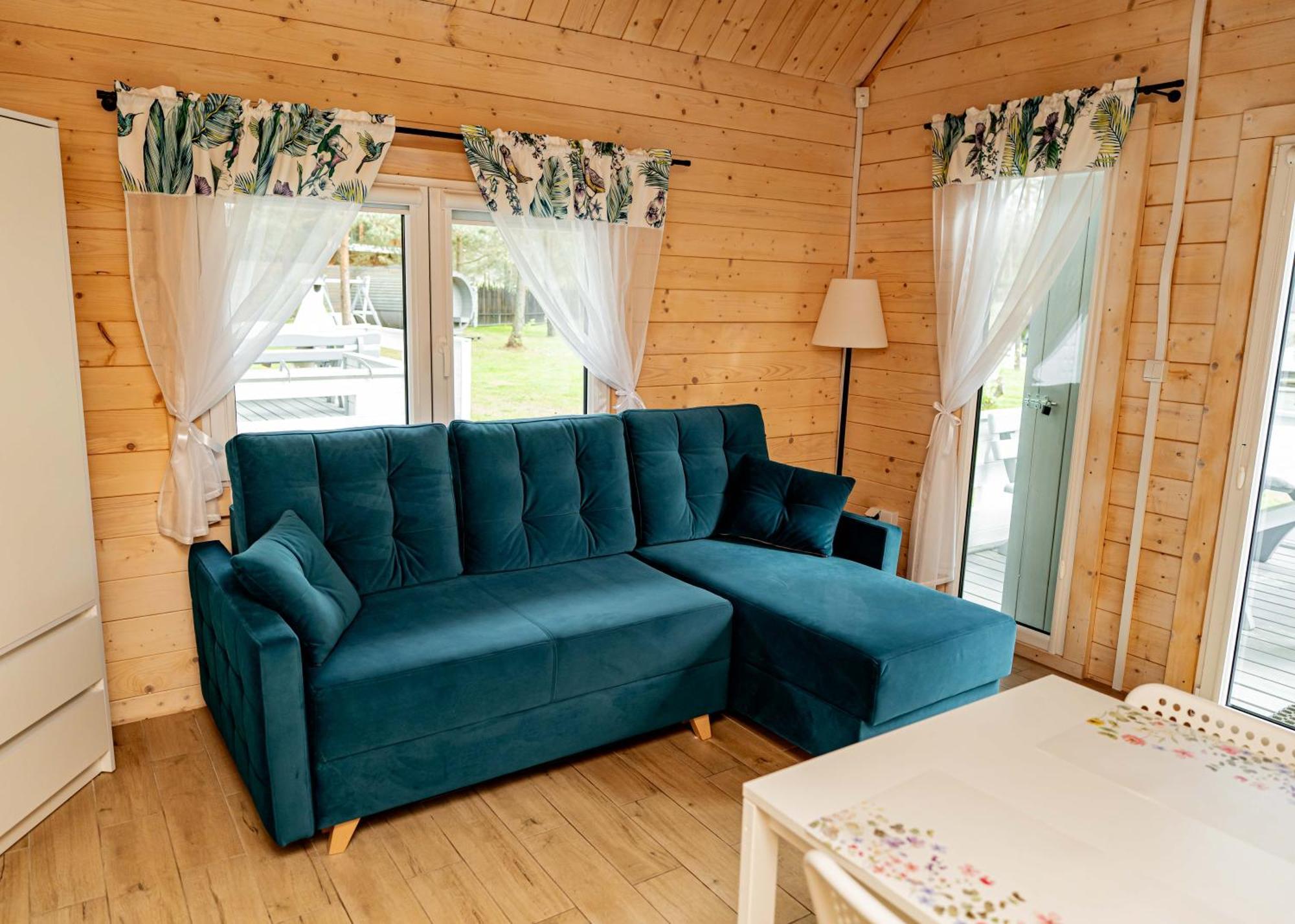 Villa Skrawek Nieba Borsk Extérieur photo