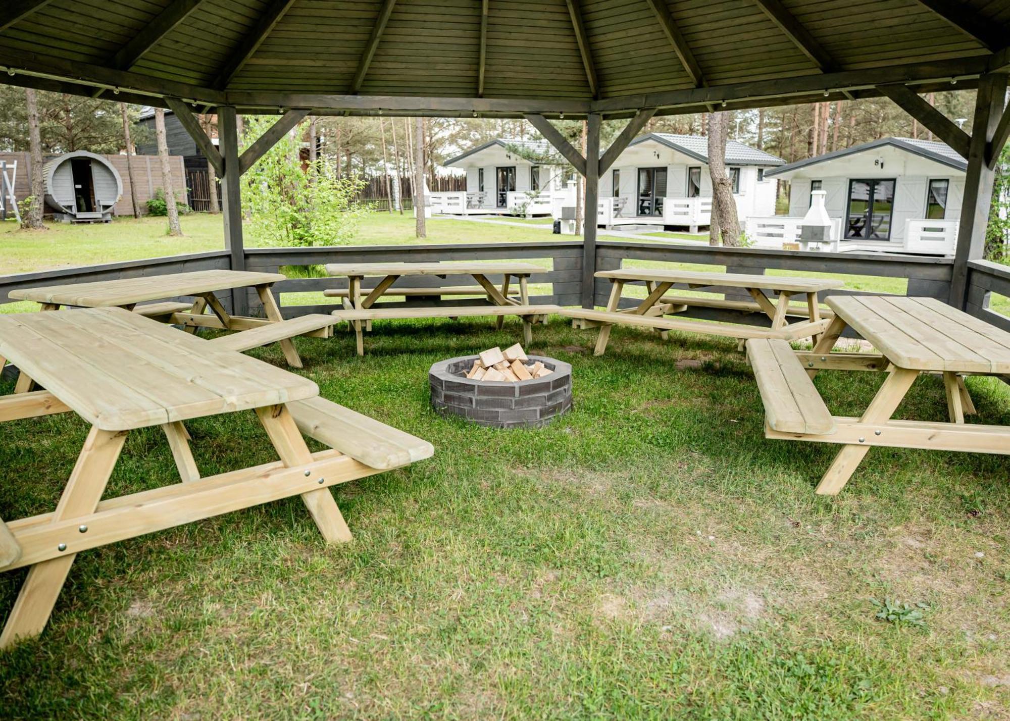 Villa Skrawek Nieba Borsk Extérieur photo
