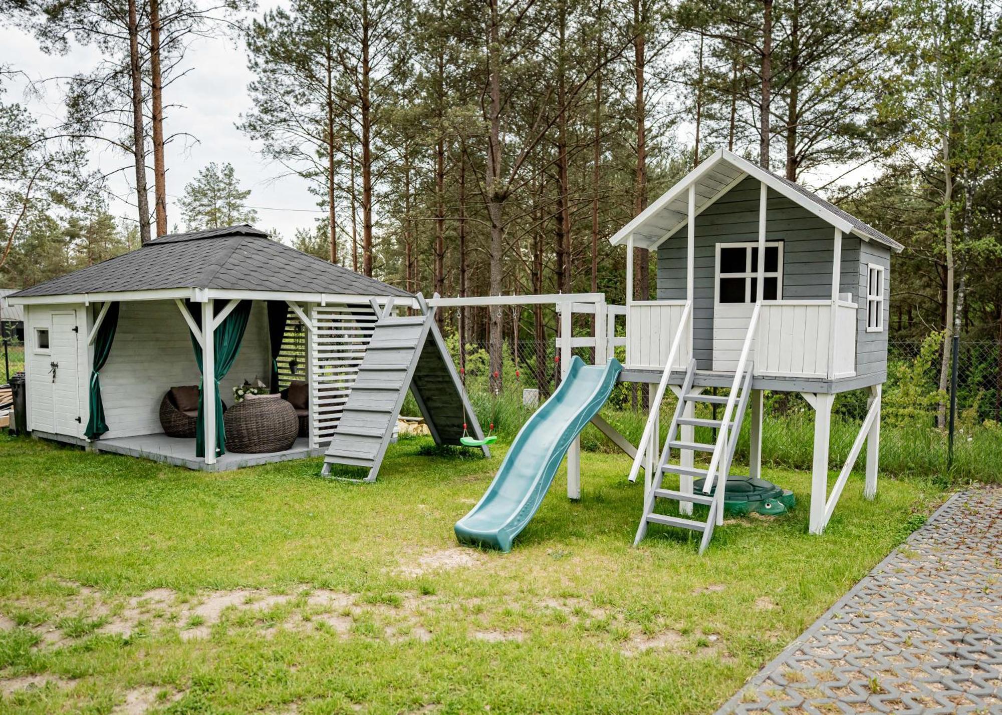 Villa Skrawek Nieba Borsk Extérieur photo